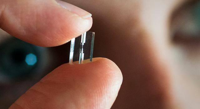 Swiss Startup - FEMTOprint Main Image