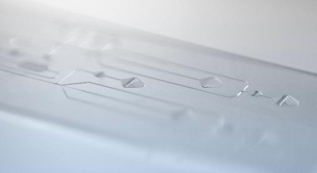 Swiss Startup - FEMTOprint Additional Image